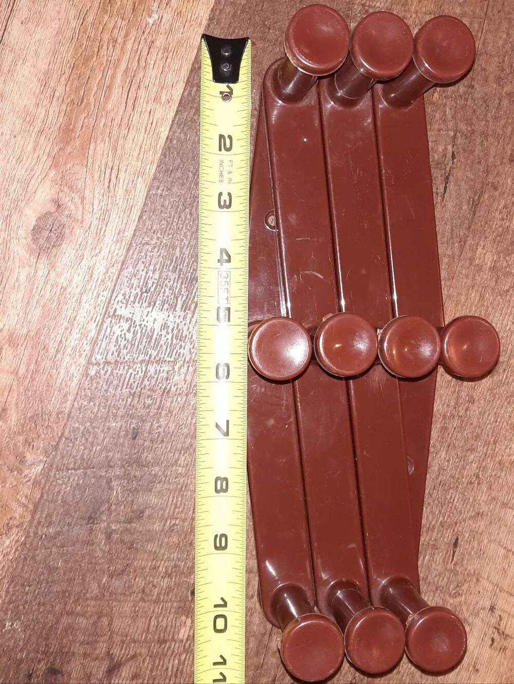 Vintage 1980 Expandable Brown Wooden Wall Peg Rack